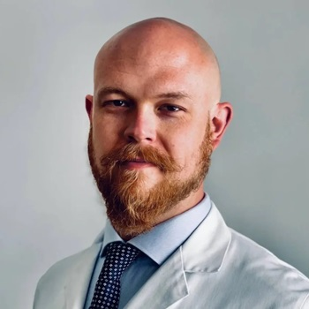 Dr. Leo Pauzenberger