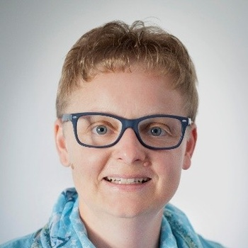 Michaela Zöbl, Autorisierte Referentin der Gesellschaft für Unterstützte Kommunikation e.V.
